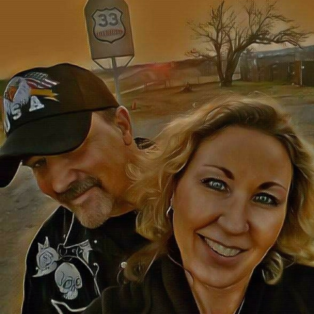 I love offers!! Glad to bundle too!!